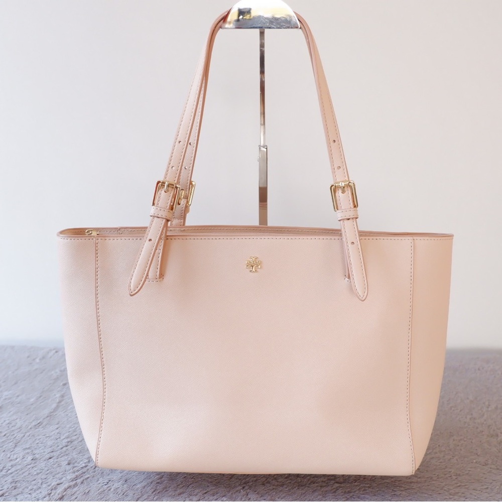 Tory Burch (Blush Pink)
